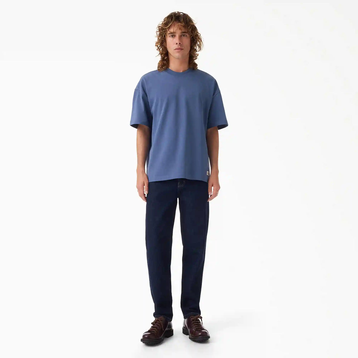 982 Slim Tapered Jeans