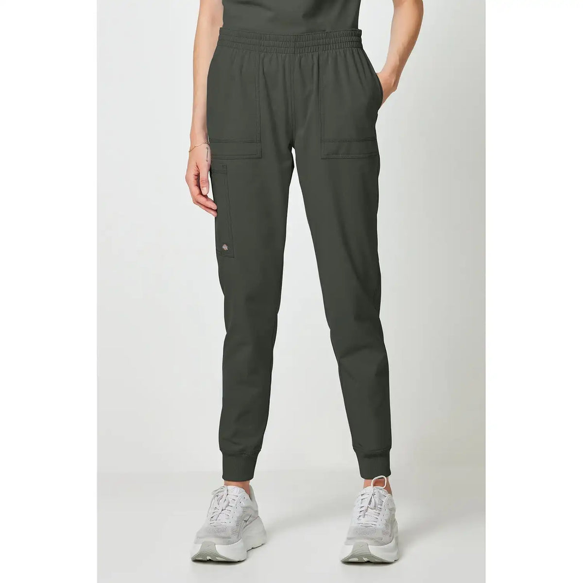 Women's Forge Mide Rise Cargo Scrub Jogger